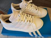 Adidas Damen Sportschuhe Gr 38 Sachsen - Marienberg Vorschau