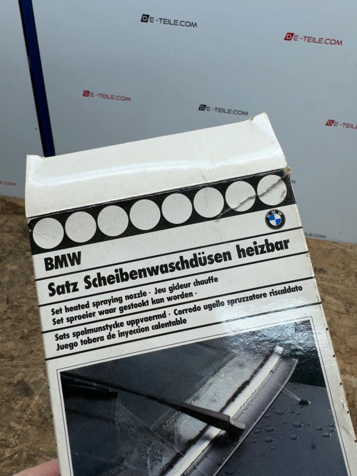 BMW E30 Spritzdüse Scheibenwaschdusen 61661373429 in Kranenburg