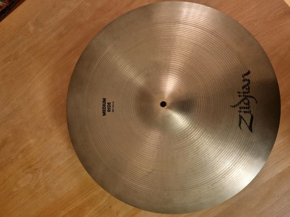 Zildjian Avedis 20" Ride Becken in Freiburg im Breisgau