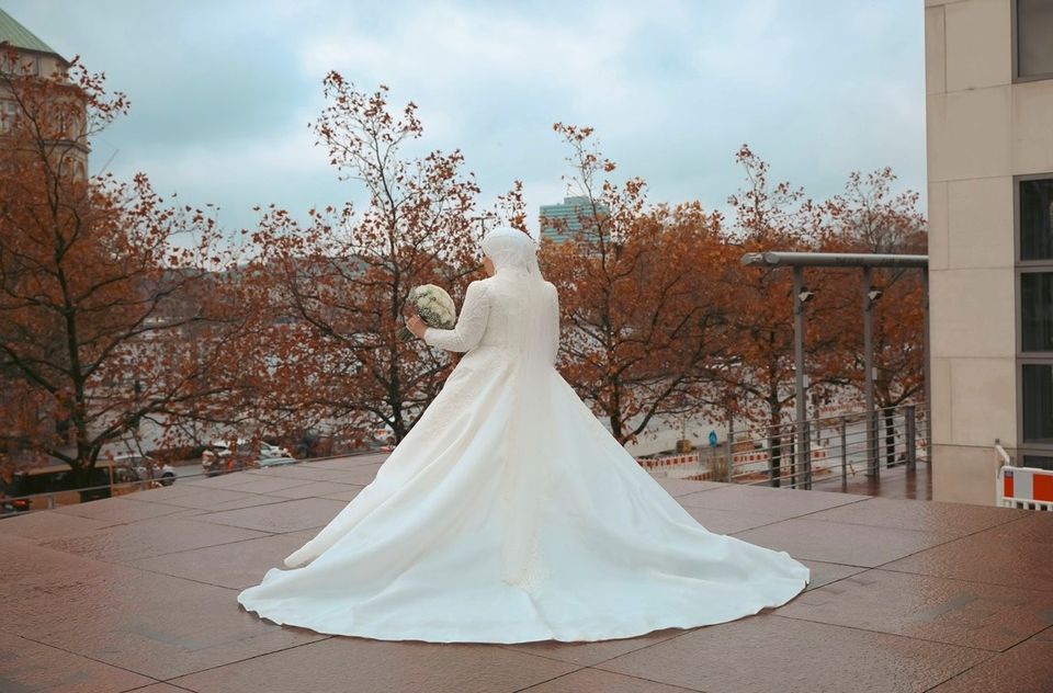 Hijab Brautkleid (Abholung oder Versand möglich) in Hamburg