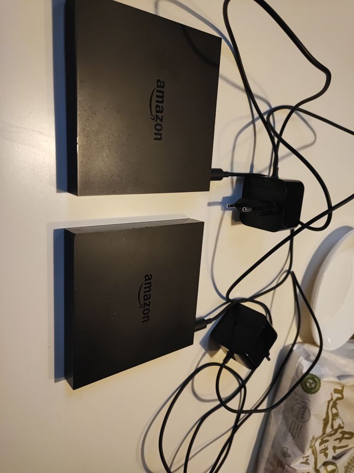 2x Amazon Fire TV Box in Brake (Unterweser)