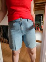 Bershka Jensshorts Bermudashorts Gr.44 Hessen - Waldkappel Vorschau