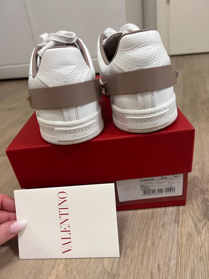 Valentino Sneaker in Hamburg