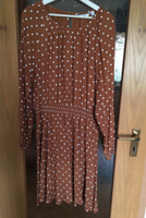 Midikleid braun-weiß gepunktet Gr. 44 Tchibo Nordrhein-Westfalen - Langenfeld Vorschau