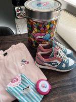 KangaROOS Coil-R1 x Sneakerholics Bubblegum  special Box2 Shirts Niedersachsen - Lingen (Ems) Vorschau