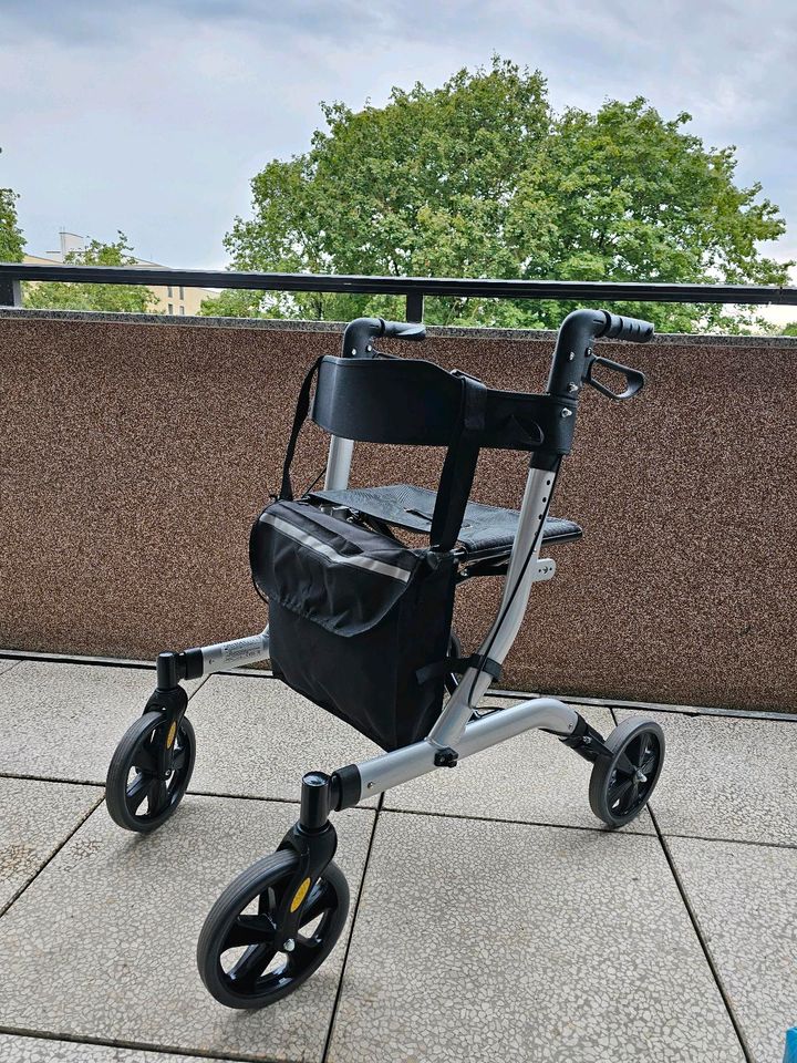 Gehhilfe Rollator Senioren Aluminium 6-fach höhenverstellbar in Bad Rothenfelde