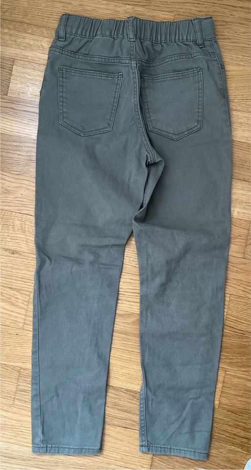 H&M Slimfit Hose in München