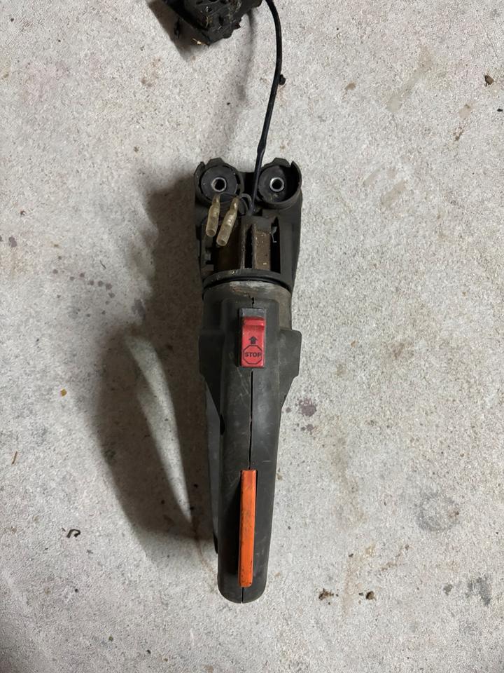 Drehgriff für Husqvarna Heckenschere 122HD60, 122HD45 in Backnang