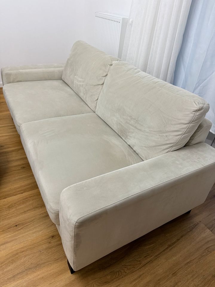 Sofa in creme/beige in Berlin