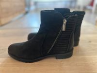 NEU Kickers Boots Stiefeletten Booties Leder Reißverschluss Brandenburg - Falkenberg/Elster Vorschau