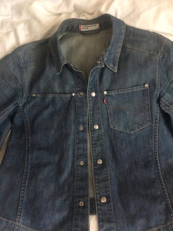 Levi's Levis Jeans Jacke Jeansjacke M blau in Hamburg