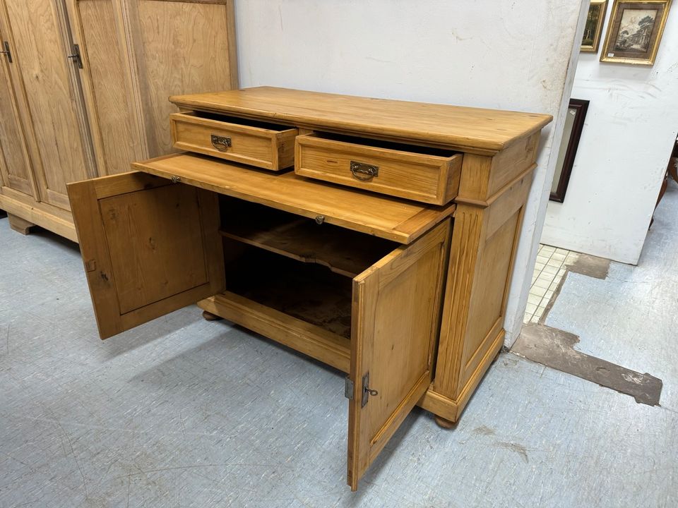 Antik Anrichte Kommode Sideboard Buffet Schrank Weichholz in Völklingen