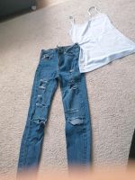 Schönes Damen Set Gr. 36 Jeans Bershka u. Top hellblau Hessen - Ehringshausen Vorschau