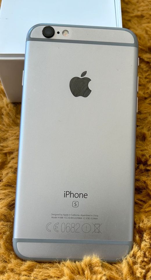 iPhone 6S 64GB, Akku neu! in Kiel
