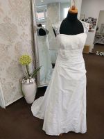 Brautkleid ivory mit Schleppe Nordrhein-Westfalen - Hörstel Vorschau