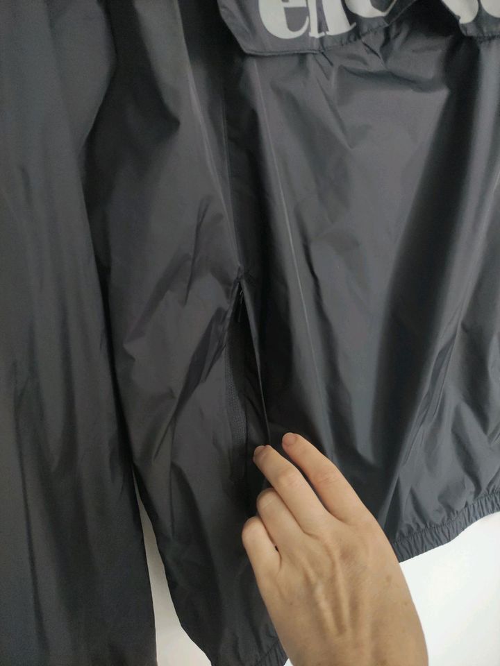 Herren Jacke ellesse Windbreaker, schwarz, Größe S in Kippenheim