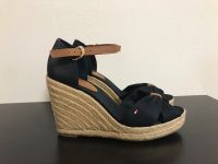 Tommy Hilfiger Sandalen Rheinland-Pfalz - Horhausen (Westerwald) Vorschau