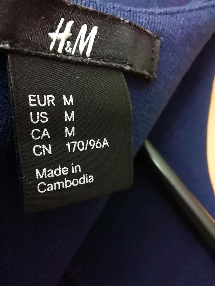 H&M Etuikleid Gr. M dunkelblau Kurzarm in München