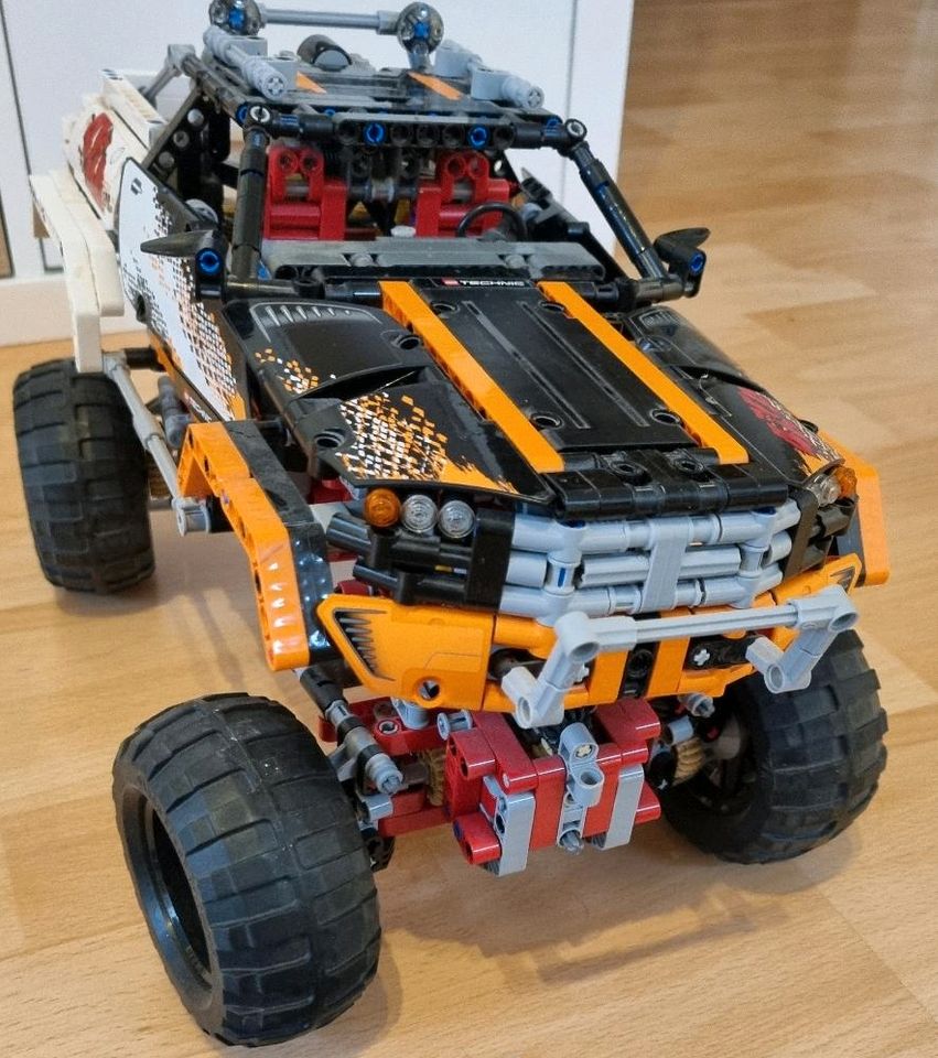 Lego Technic 9398 Offroader, vollständig mit Fernbedienung in Berlin