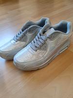 Damen Turnschuhe Sneaker Glitzer Silber Gr. 41 NEU Hessen - Jossgrund Vorschau