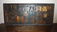 Rarität - Dekorativer alter Setzkasten mit Holzbuchstaben Berlin - Spandau Vorschau