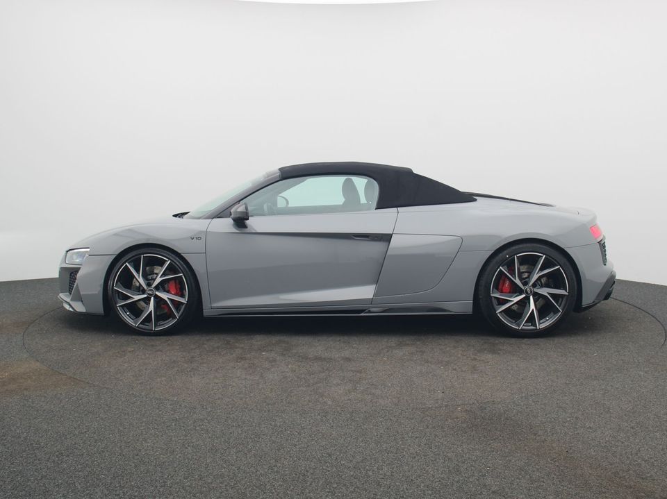 Audi R8 Spyder 5.2 FSI Quattro S-tronic / Laser, B&O in Würzburg