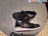 Skechers Sneaker Damen Gr.38 schwarz gold Nordrhein-Westfalen - Schwerte Vorschau