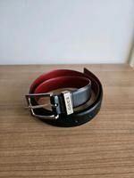 Hugo Boss Damen-Ledergürtel Gr 90 schwarz/bordeauxrot München - Trudering-Riem Vorschau