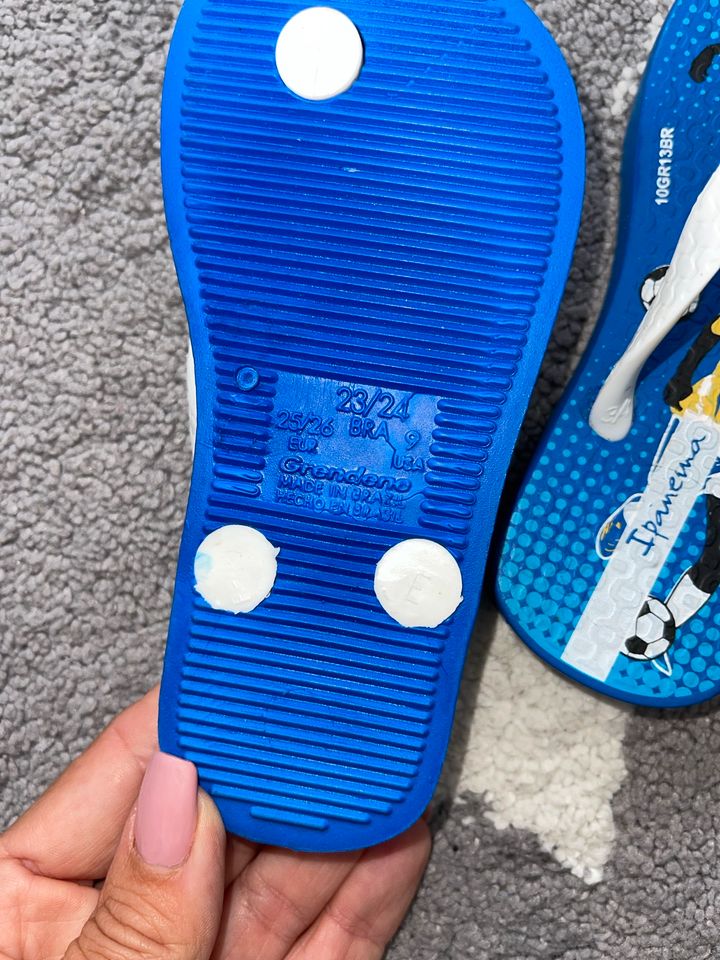 Ipanema coole Badeschuhe FlipFlops blau Fußball neu in 25-26 in Siegburg