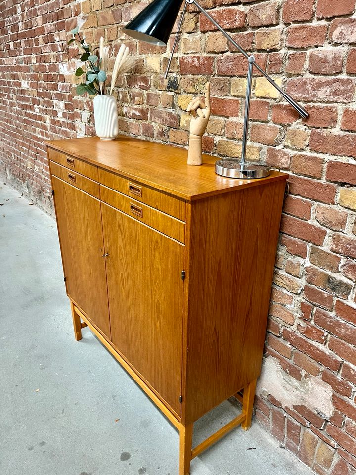 Teak Kommode Bücherschrank Kleiderschrank Highboard Vintage in Berlin