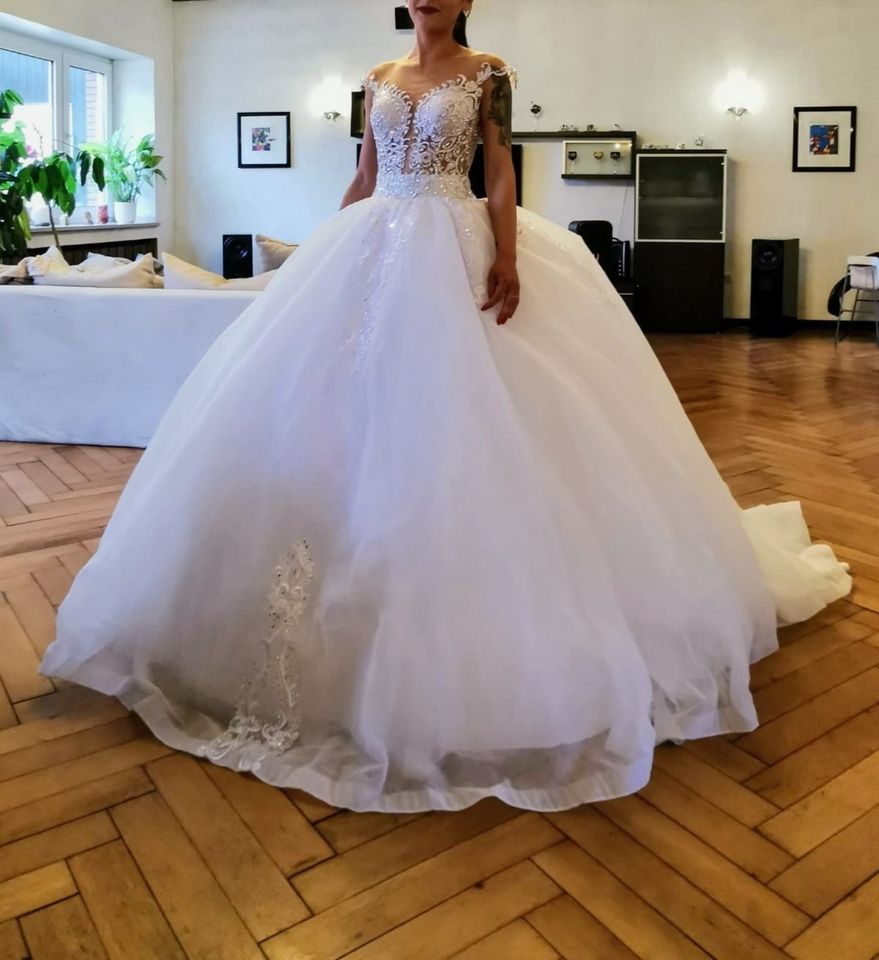 Brautkleid Hochzeitskleid Prinzessin in Werne