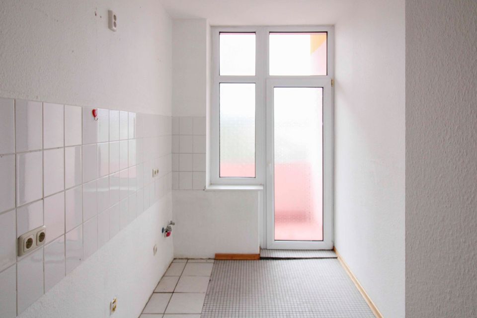 Helle 2-Zimmer-Wohnung mit 2 Balkonen im Stil-Altbau in Duisburg-Hochfeld in Duisburg