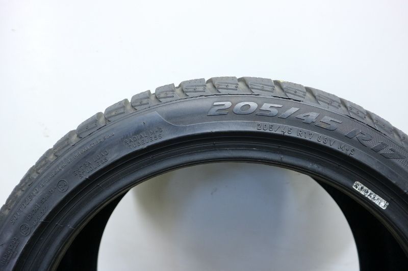 1 x 205/45 r17 88v xl pirelli sottozero 3 winterreife 6mm in Nettetal