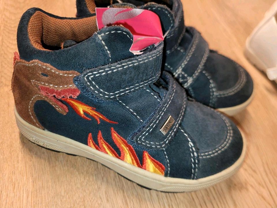 Kinder Schuhpaket Gr. 25 Mädchen Schuhe Frühjahr in Höhn