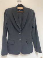 Taillierter Blazer, schwarz! H&M Kollektion Karl Lagerfeld, Gr. 3 Nordrhein-Westfalen - Bottrop Vorschau