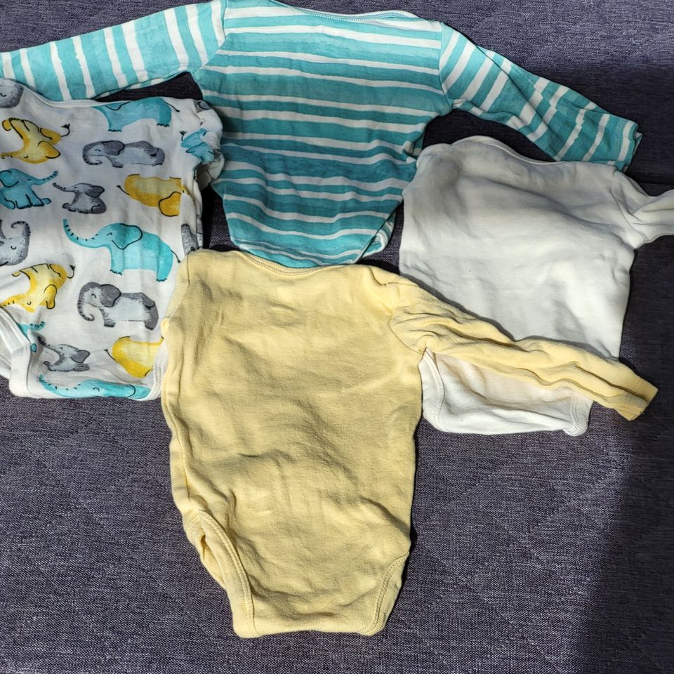 koalababy 4er-Pack Baby Langarm-Bodys,  3-6 M, verschiedene Desig in Homburg