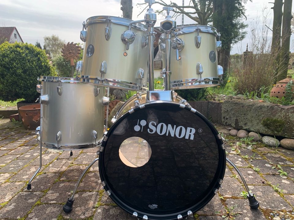 Schlagzeug Sonor Force 505 in Einbeck