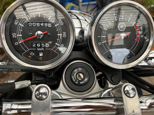 Yamaha SR 500 / SR 400 mit nur 648 km, wie neu. in Hamburg