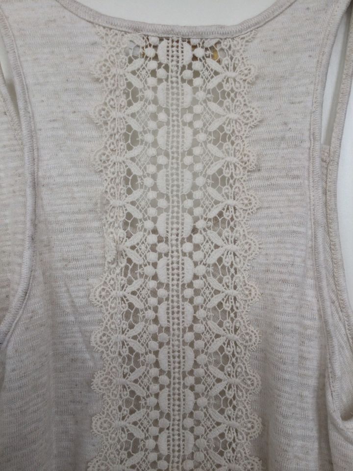 Pull & Bear T-Shirt beige Gr. S=36 Versand 2€ in Allensbach