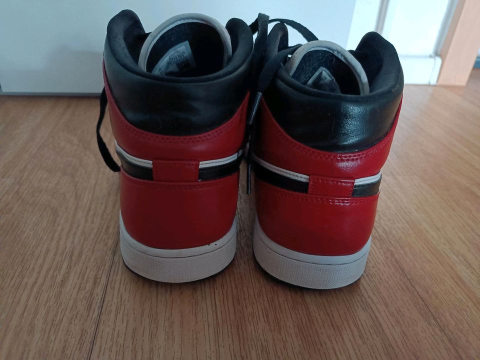 Air Jordan 1 MID Chicago 46 in Chemnitz