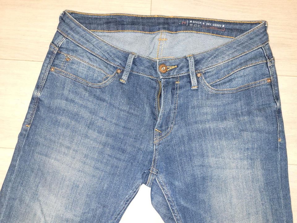 Caprijeans von edc Gr 38 (29) in Lemwerder