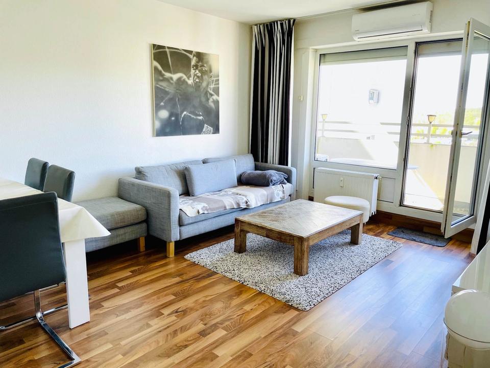 Von Privat - Helle 2 ZKB Wohnung Saarbrücken-Dudweiler, SW Balkon in Saarbrücken