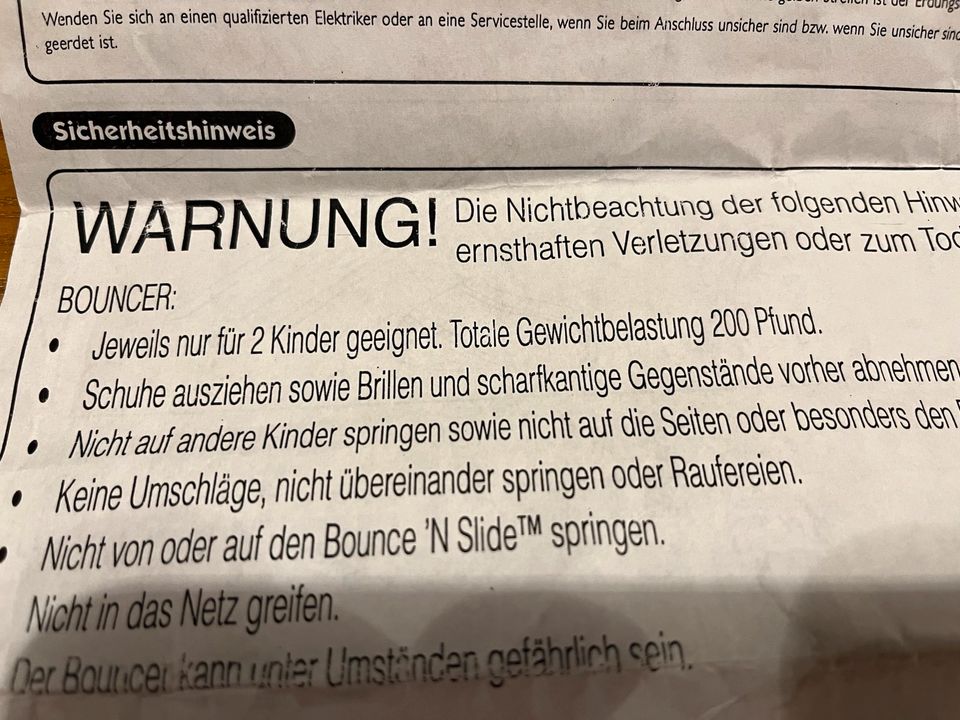 Six Flags - Bounce and Slide USA Springburg Hüpfburg + Gebläse in Dossenheim