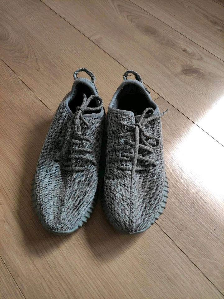 Adidas Yeezy Schuhe Sneaker in Colditz