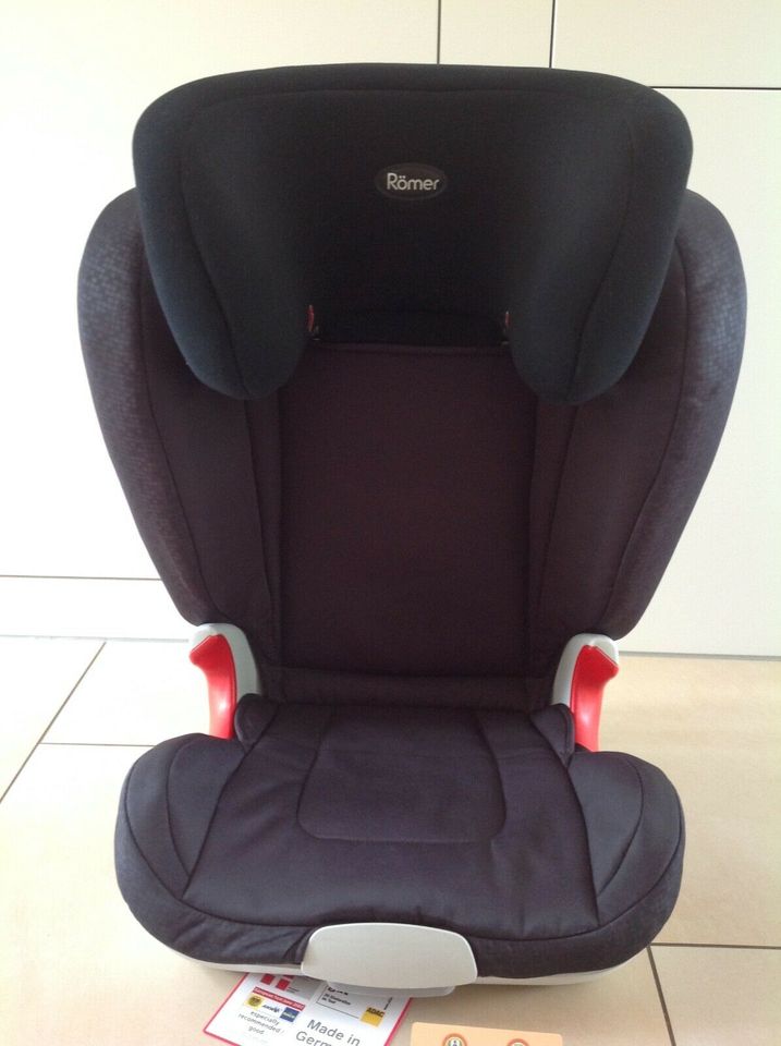 Britax Römer KIDFIX XP mit Isofix in schwarz in Mundelsheim