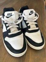 Nike Court Vision LO schwarz guter Zustand 42 Bayern - Wolnzach Vorschau