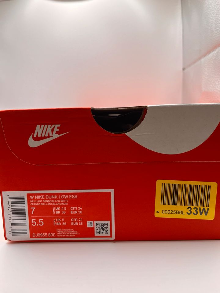 Nike Dunk Low Patent Halloween [EU 38] in Werl