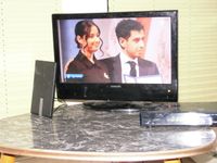 DVBT2 Set kleiner TV inkl DVD + Reciever + Antenne Vanlife Nordrhein-Westfalen - Detmold Vorschau