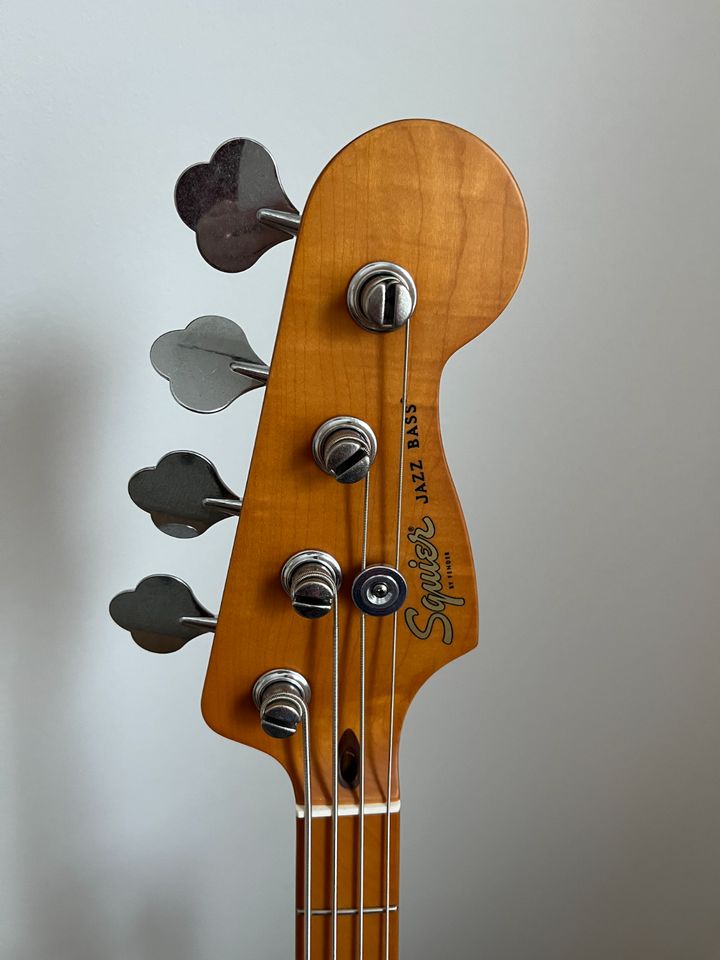 Squier E-Bass 40th Anniv. Jazz Bass W2CS Limitierte Auflage in Großheubach