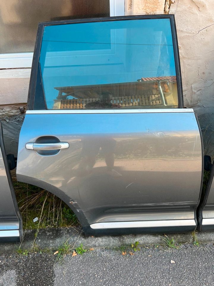 Porsche Cayenne 955 9PA Tür hinten links rechtes mit Fensterheber in Radebeul